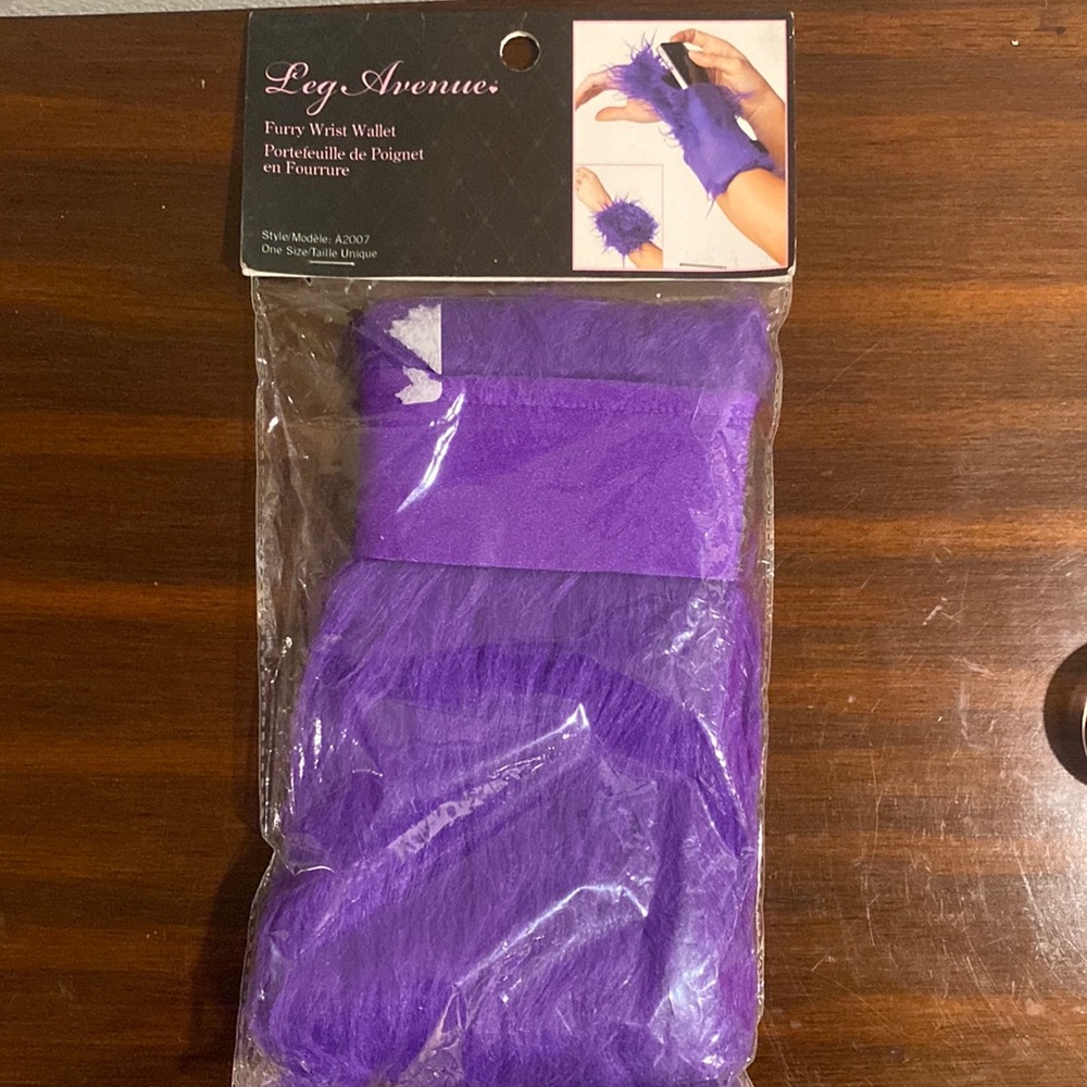 Nib rave party wrist wallet!